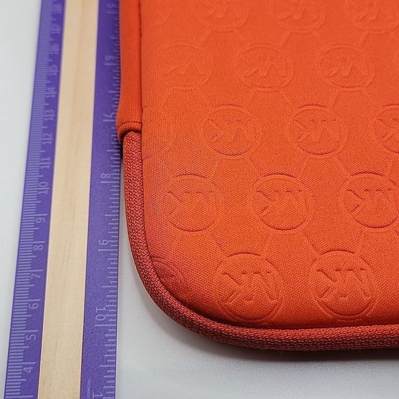 MK ORANGE LAPTOP/TABLET CASE - Picture 4 of 5